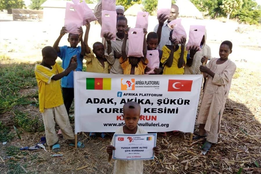 Afrika'da Kurban Kesimi İle Afrika Halkını Sevindirin